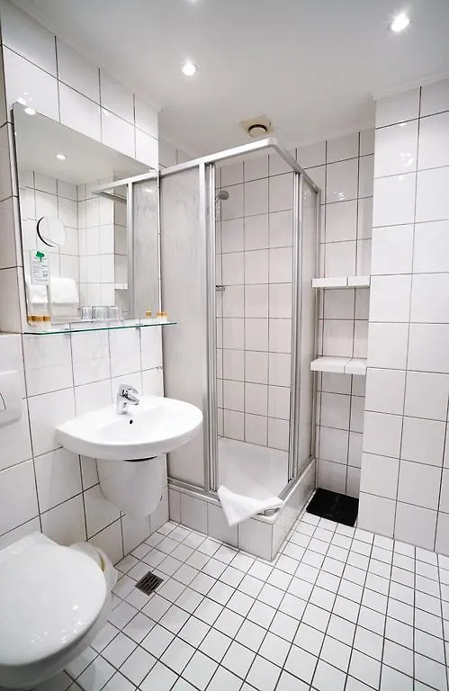 Hotel Schumacher Duesseldorf 3*, Düsseldorf